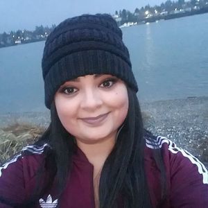 Meet your Posher, Daniela